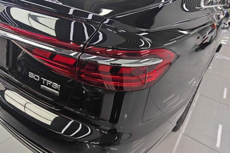 Used Audi A8 2024 A8L 50 TFSI quattro Prestige Edition
