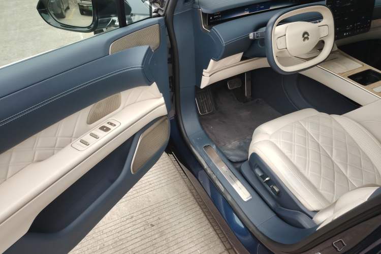 Used Nio ET9 2025 100kWh Signature Edition
