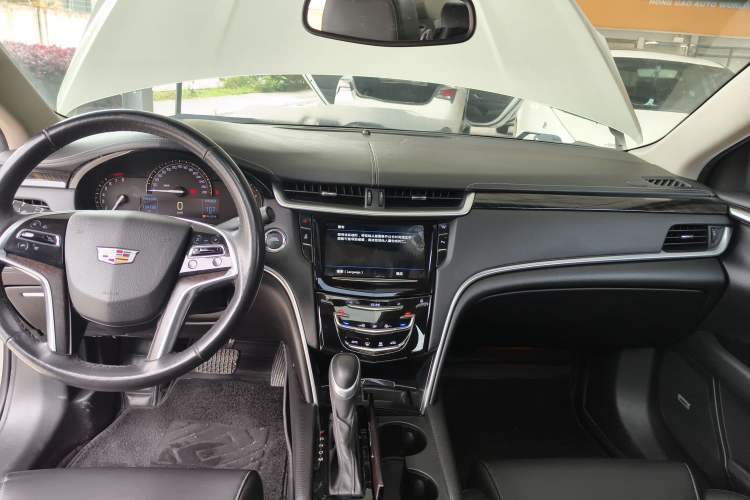 Used Cadillac XTS 2018 28T Tech Edition Center Console