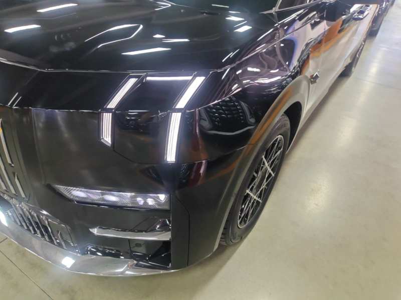 Used Zeekr 009 2024 7-Seater Walk-Through Version Four-Wheel Drive 108 kWh — 23