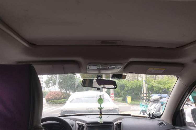 Used CHANGAN CS35 2017 1.6L Automatic Luxury Model
