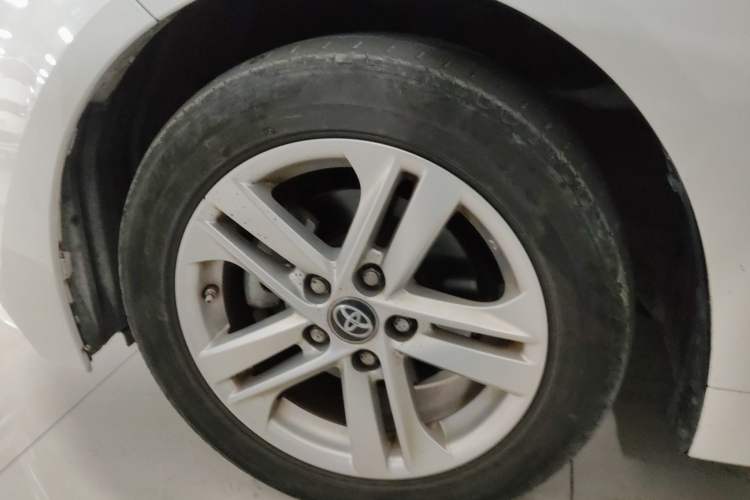 Used Toyota Levin 2022 Facelift TNGA 1.5L CVT Progressive Edition Left Front Wheel Hub