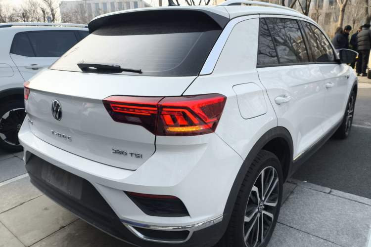 Used Volkswagen T-ROC 2021 280TSI DSG Two-Wheel Drive Comfort Connect Edition