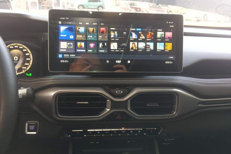 Used Geely Auto Haoyue 2020 1.8TD DCT Flagship 7-Seater