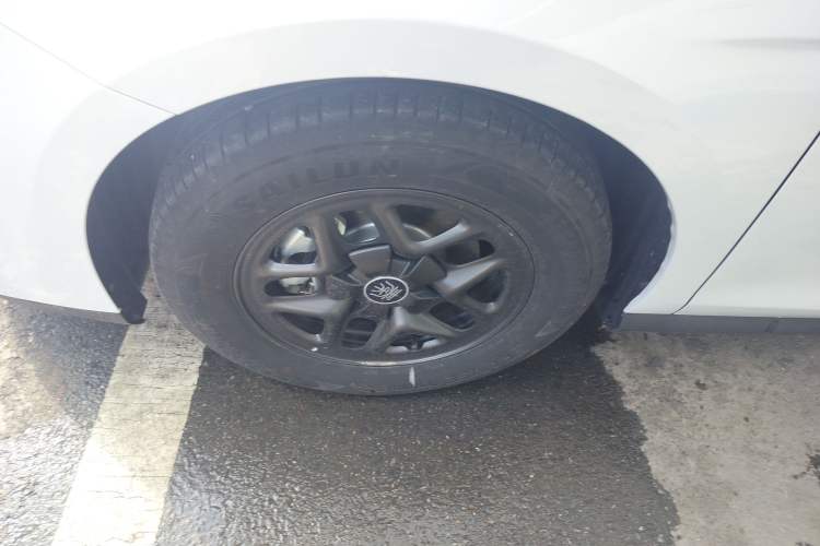 Used BYD Qin PLUS 2025 DM-i Smart Drive 55KM Leading Model
