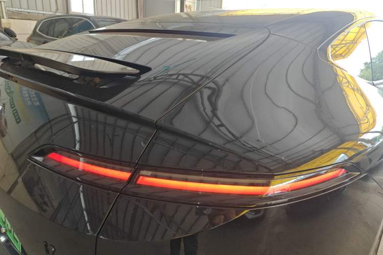 Used Avatr 12 2025 Updated Ultra All-Electric Four-Wheel Drive Exterior 3