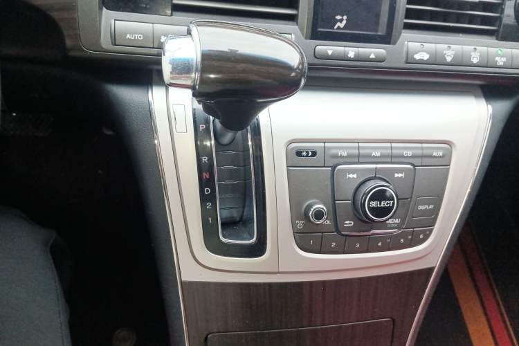 Used Honda Elysion 2012 2.4L VTi Comfort Edition Gear Lever