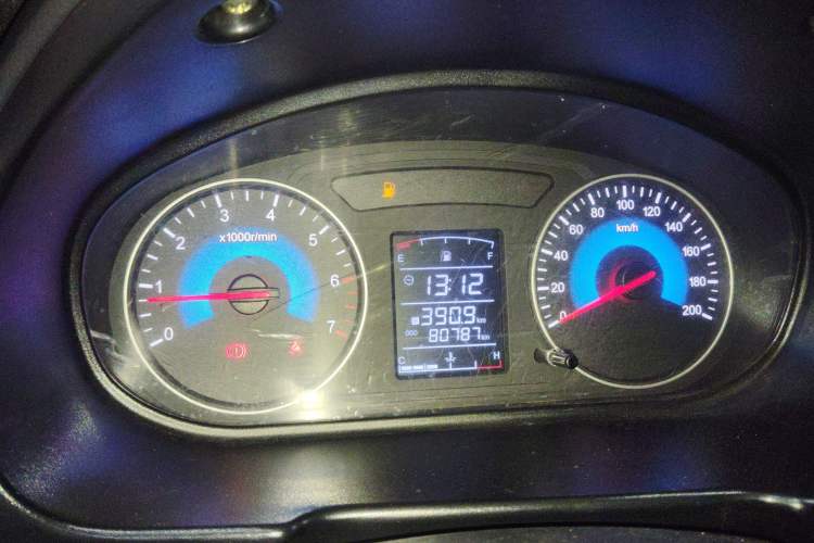 Used Dongfeng Fengon 330 2014 1.5L Manual Utility Version DK15 Instrument Cluster