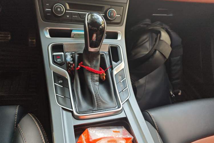 Used Geely Auto Vision S1 2018 1.5L CVT Fongchi Model Gear Lever