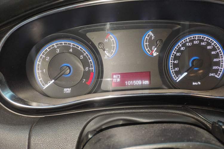 Used Fiat Viaggio 2012 1.4T Automatic Enjoyment Edition Odometer Close Up