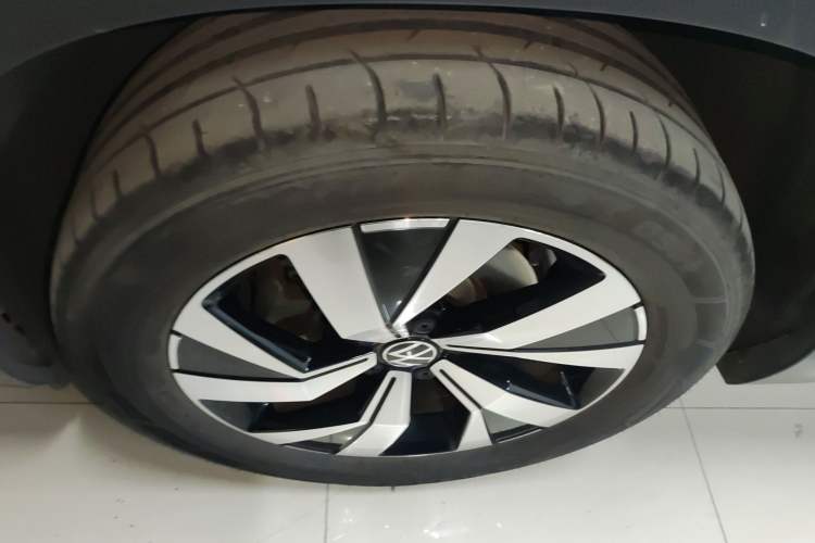 Used Volkswagen Tayron 2022 280TSI Two-Wheel Drive Luxury Smart Connectivity Version