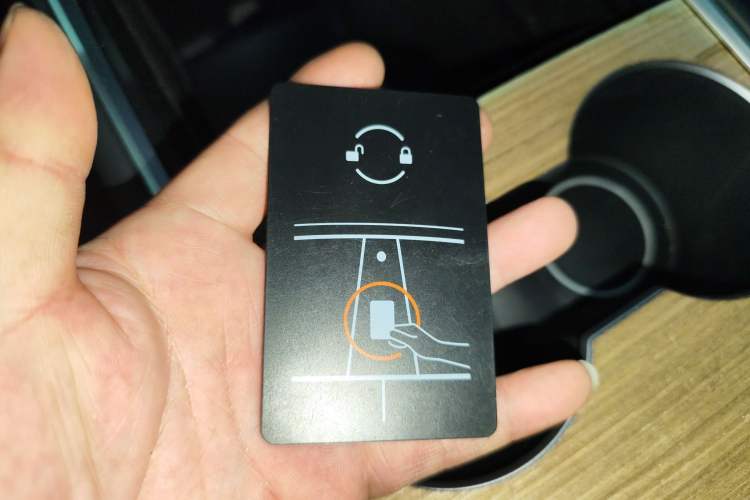 Used Tesla Model Y 2023 Long-Range All-Wheel-Drive Version
