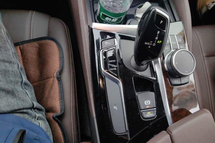 Used BMW 5 Series 2020 525Li Luxury Package
