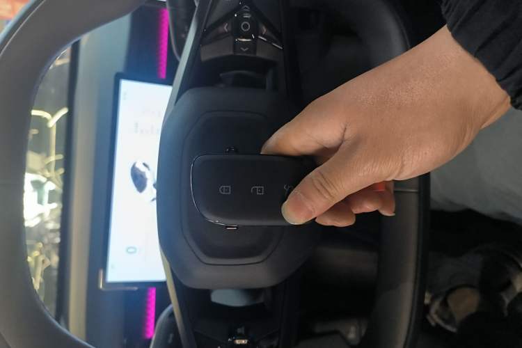 Used Lynk & Co Z20 2025 530 km Range Rear-Wheel Drive Pro
