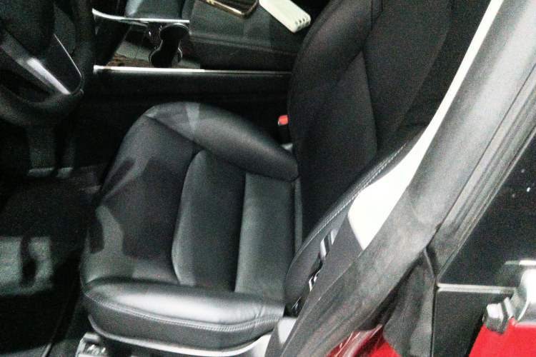 Used Tesla Model 3 2019 Long-Range Rear-Wheel-Drive Version
