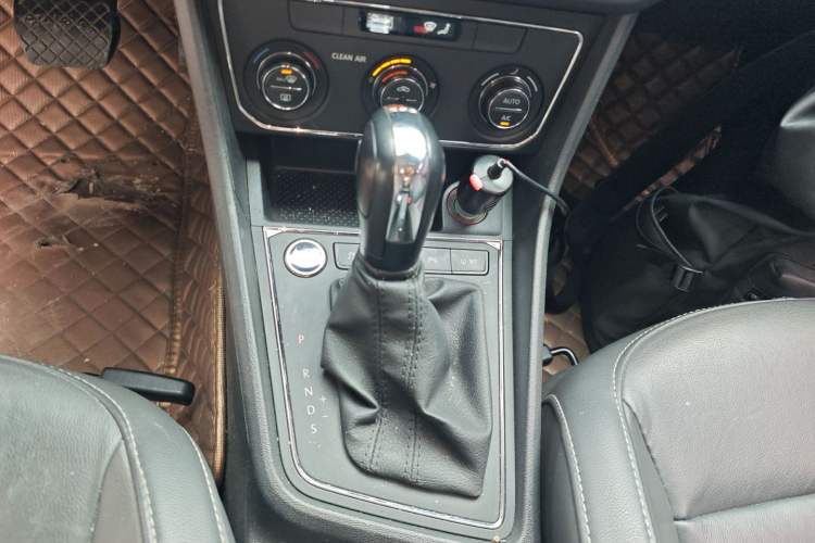 Used Volkswagen Lavida 2017 230TSI DSG Comfort Edition
