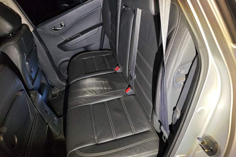 Used Renault Koleos 2012 2.5L Two-Wheel Drive Comfort Edition with Navigation
