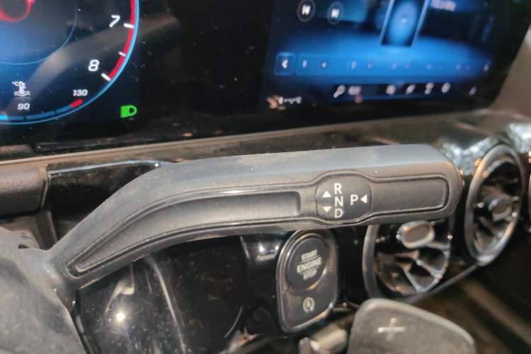 Used Mercedes-Benz B-Class 2020 B 180 Gear Lever