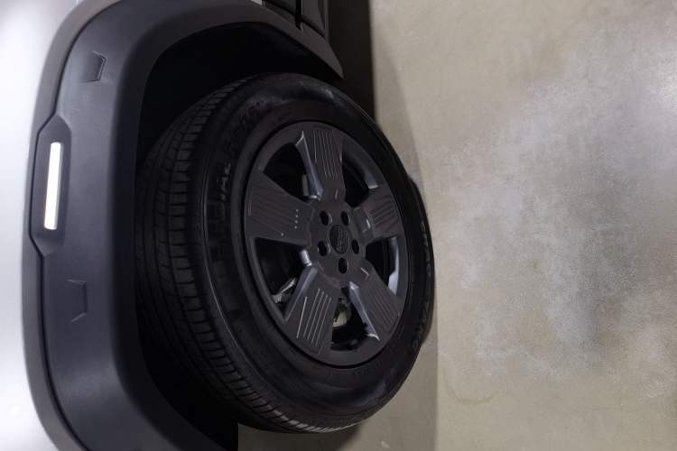 Used iCAR 03 2024 401km Range Two-Wheel Drive Standard Yuechao Version Exterior 7