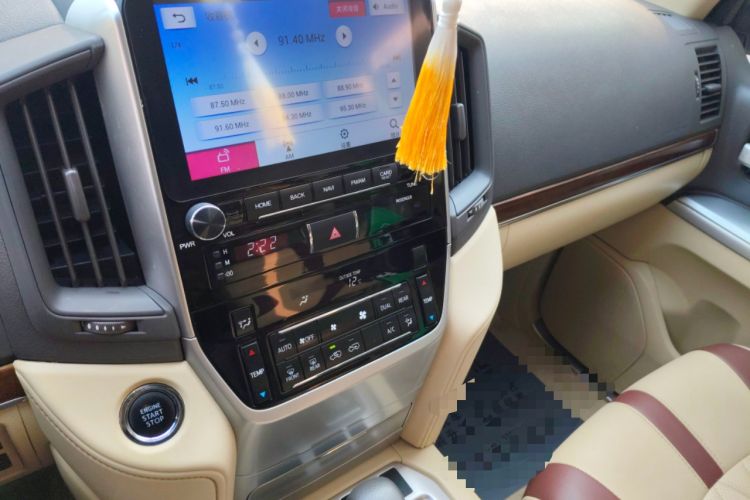 Used Toyota Land Cruiser 
