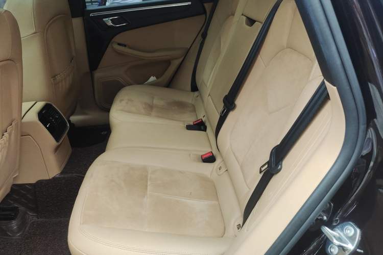 Used Porsche Macan 2017 Macan 2.0T Left Rear Seat