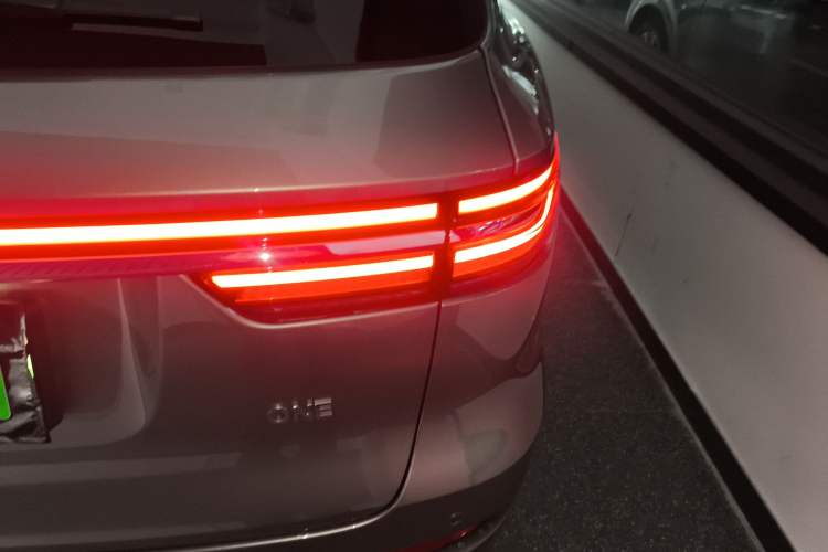 Used Li Auto ONE 2021 Extended-Range 6-Seater Version
