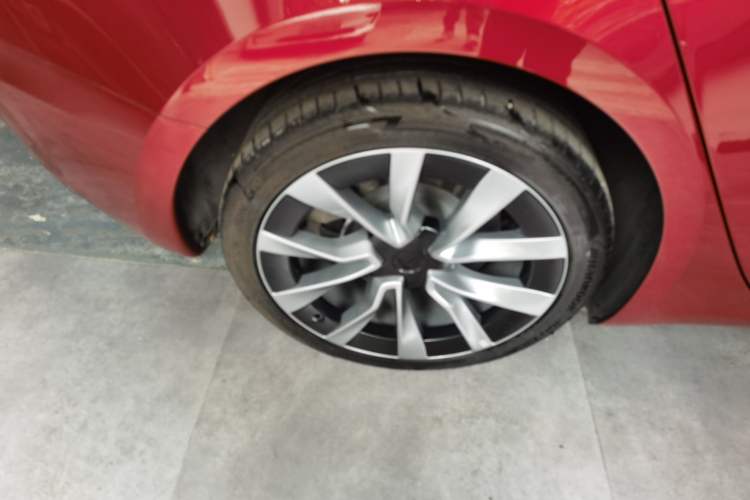 Used Tesla Model 3 2023 Long-Range All-Wheel-Drive Version