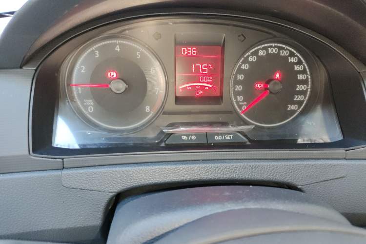 Used Volkswagen Santana 2018 1.5L Manual Fashion Edition Instrument Cluster