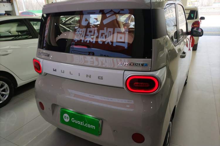 Used Wuling Hongguang MINIEV 2024 3rd Generation 215km Youth Edition Rear