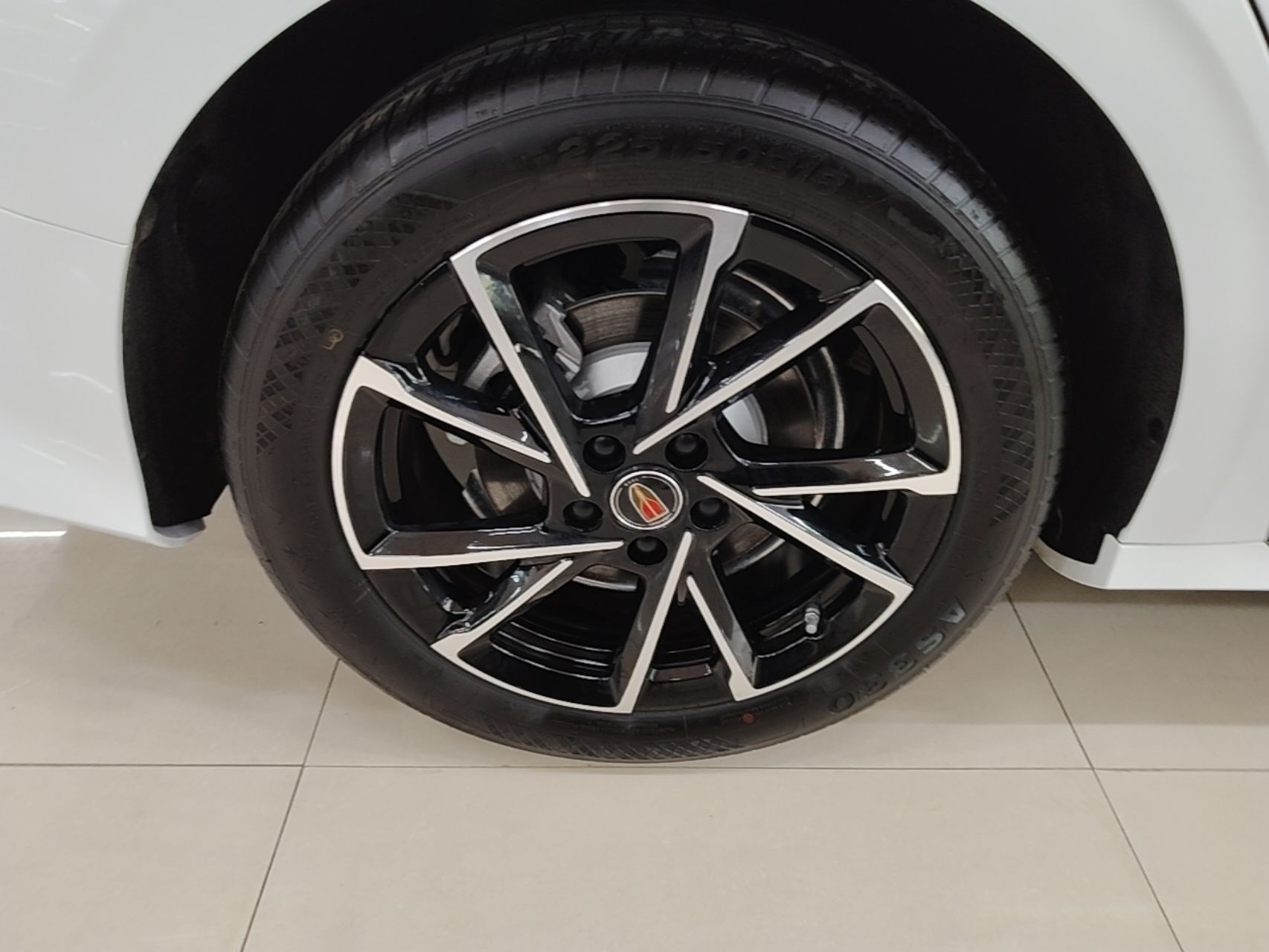 Hongqi H6 2024 2.0T ZhiMei Edition — снимка 11