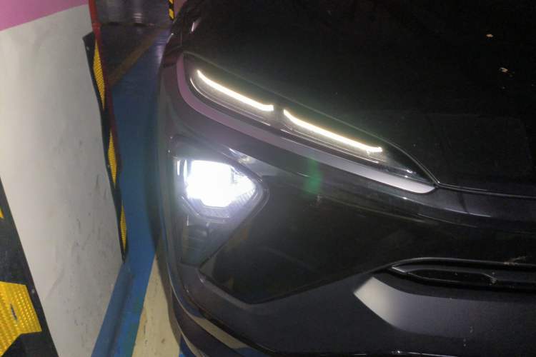 Used Nio EC6 2020 440KM Signature Edition Right Front Headlight