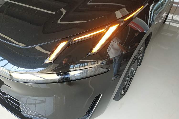 Used Lynk & Co 07 2024 EM-P 126 Long-Range Ultra