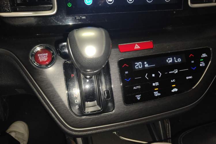 Used Honda Elysion 2016 2.4L Luxury Edition
