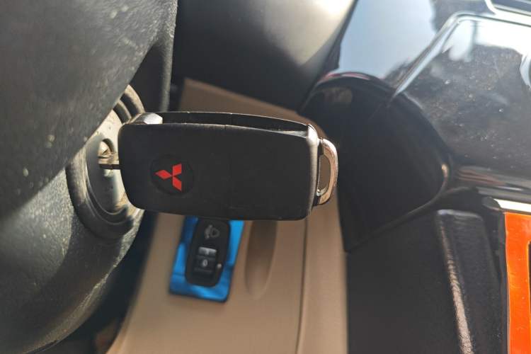 Used Soueast V3 Lingyue 2014 1.5L Manual Smart Edition Vehicle Key