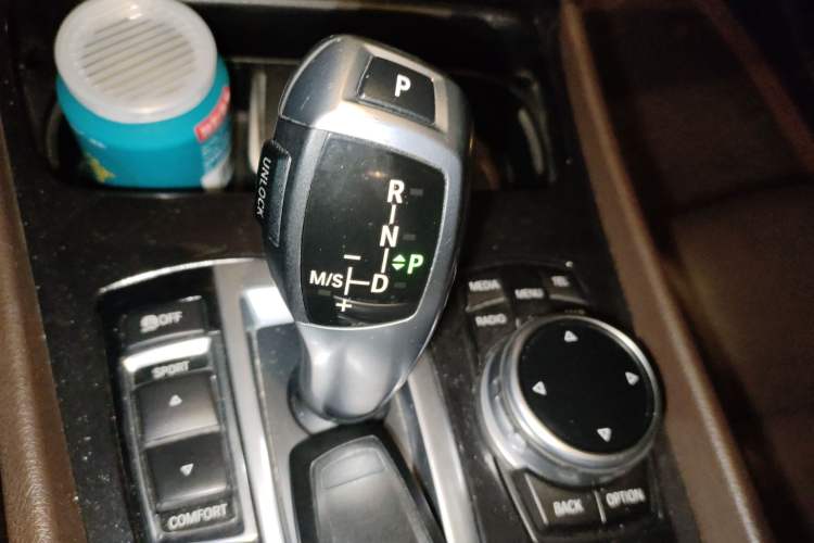 Used BMW 5 Series GT 2014 528i Luxury Edition
