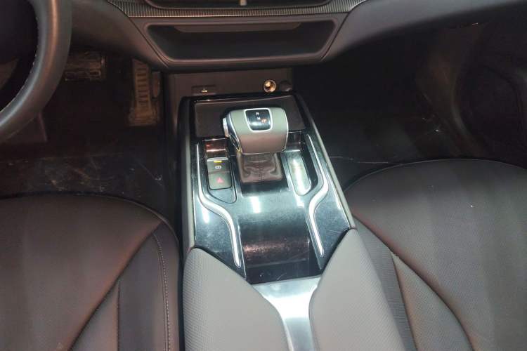 Used Hongqi E-QM5 2023 Revised Version Basic Travel Edition