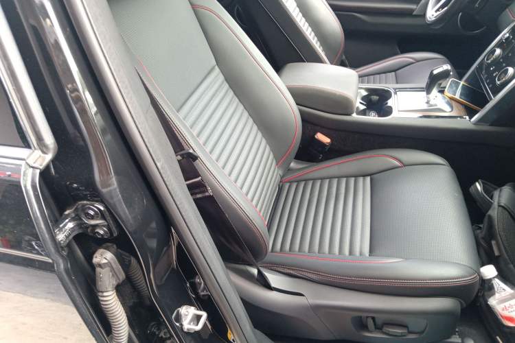 Used Land Rover Discovery Sport New Energy 2022 Facelifted P300e Plug-in Hybrid Electric Version