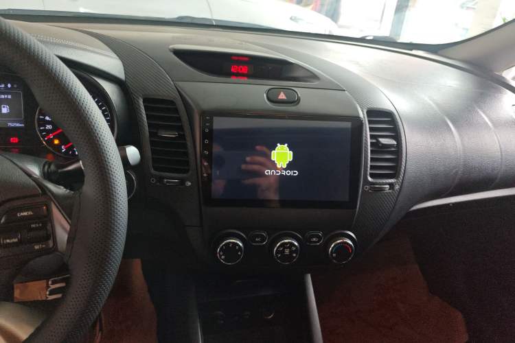 Used Kia K3 2017 1.6L Automatic 15th Anniversary Special Edition GLS Audio And AC Panel