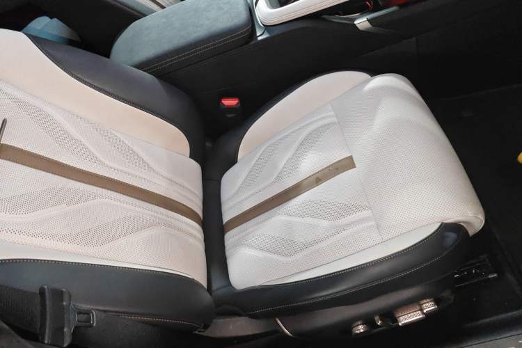 Used Zeekr 007GT 2025 Four-Wheel Drive Intelligent Driving Version 75 kWh
