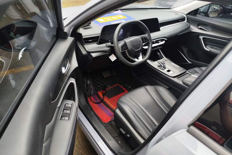 Used Venucia V 2021 260T Idol Edition