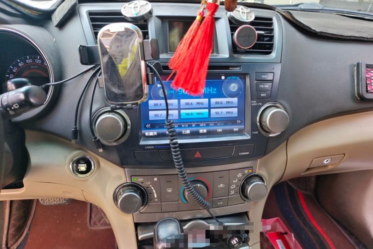 Used Toyota Highlander 2013 2.7L Two-Wheel Drive 5-Seater Purple Gold Edition Audio And AC Panel