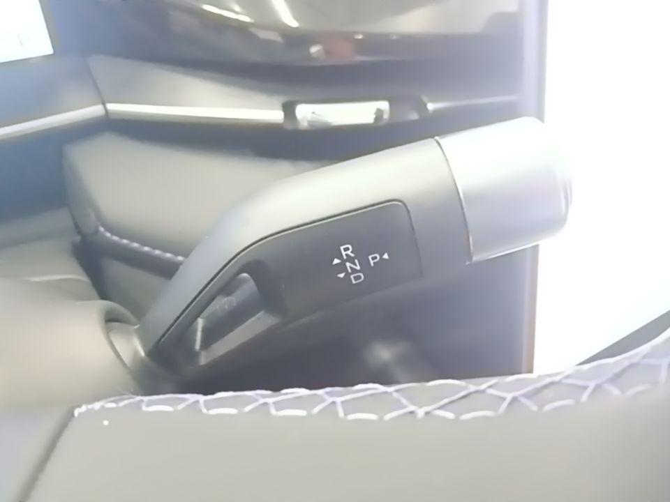 Geely Auto Preface 2024 Zhiqing 1.5TD Galaxy Edition — снимка 19