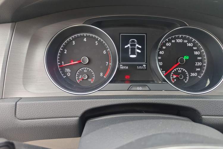 Used Volkswagen Golf 2015 1.4TSI Automatic Comfort Model
