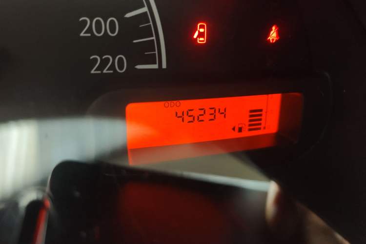 Used Nissan Sunny 2014 1.5XE Manual Elite Edition
