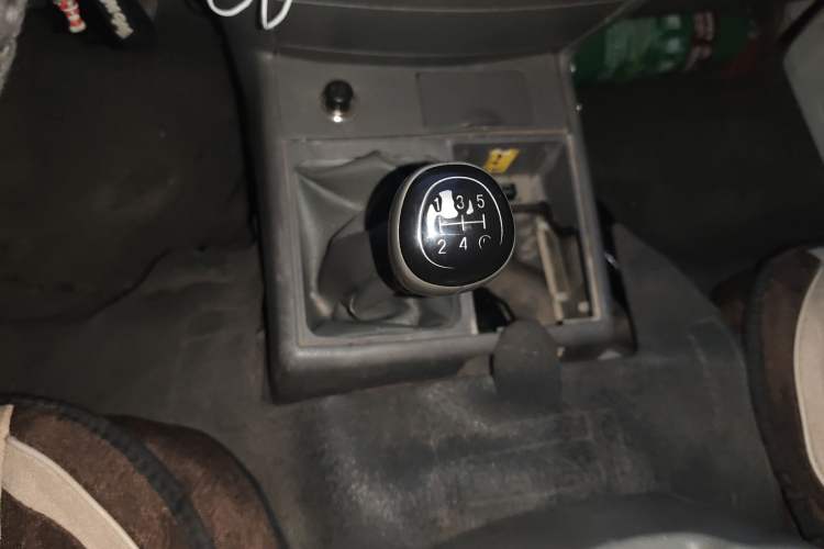 Used Jinbei Hiace 2014 2.0L 5th Generation Kuaiyunwang Business Version 4G19
