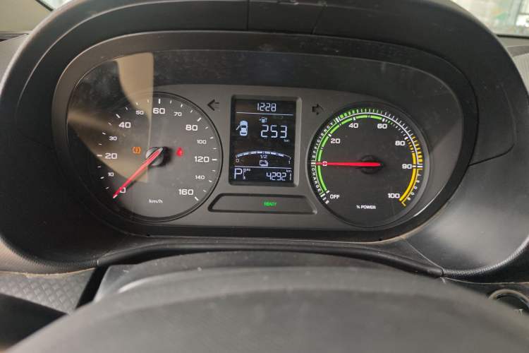 Used Roewe Clever 2022 311km QiQi BoBo Edition
