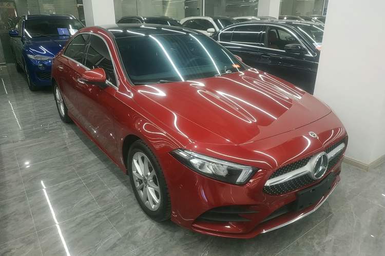 Used Mercedes-Benz A-Class 2021 A 200 L Sport Sedan Fashion Model
