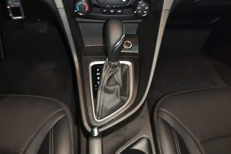 Used Buick GT 2021 Revised Version Flagship 1.5L Automatic Elite Edition Gear Lever