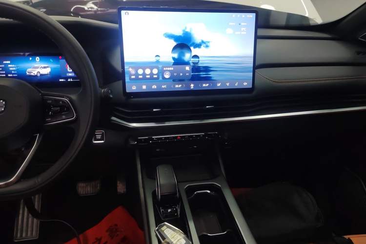 Used Geely Auto Haoyue L 2024 2.0T DCT Flagship Version
