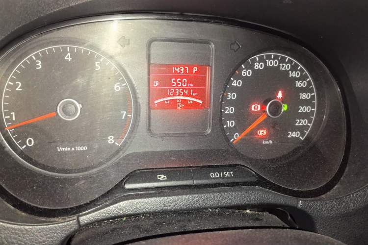 Used Volkswagen Polo 2011 1.6L Automatic ZhiShang Version
